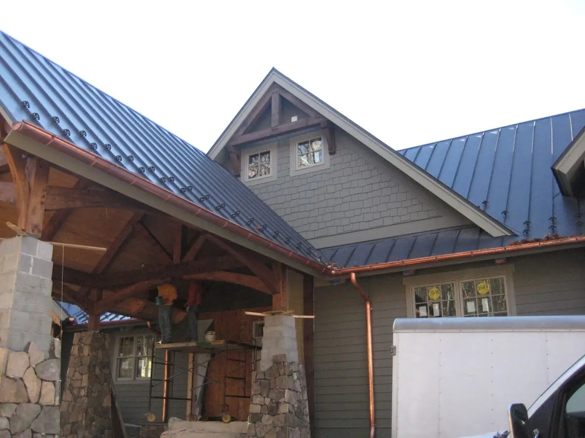 Craftsman Roofing team delivering quality roofing work in Lloydville